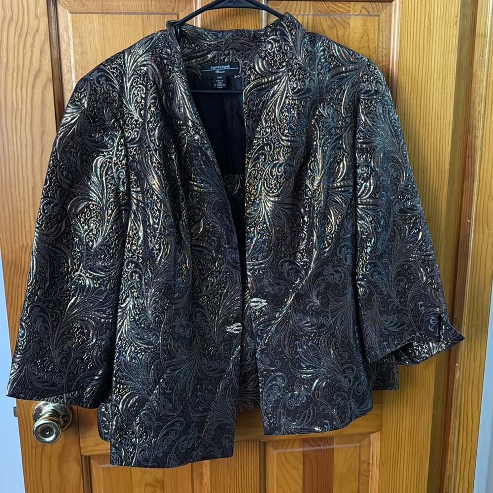 #65 - Three Quarter Sleeve Blazer and Tank